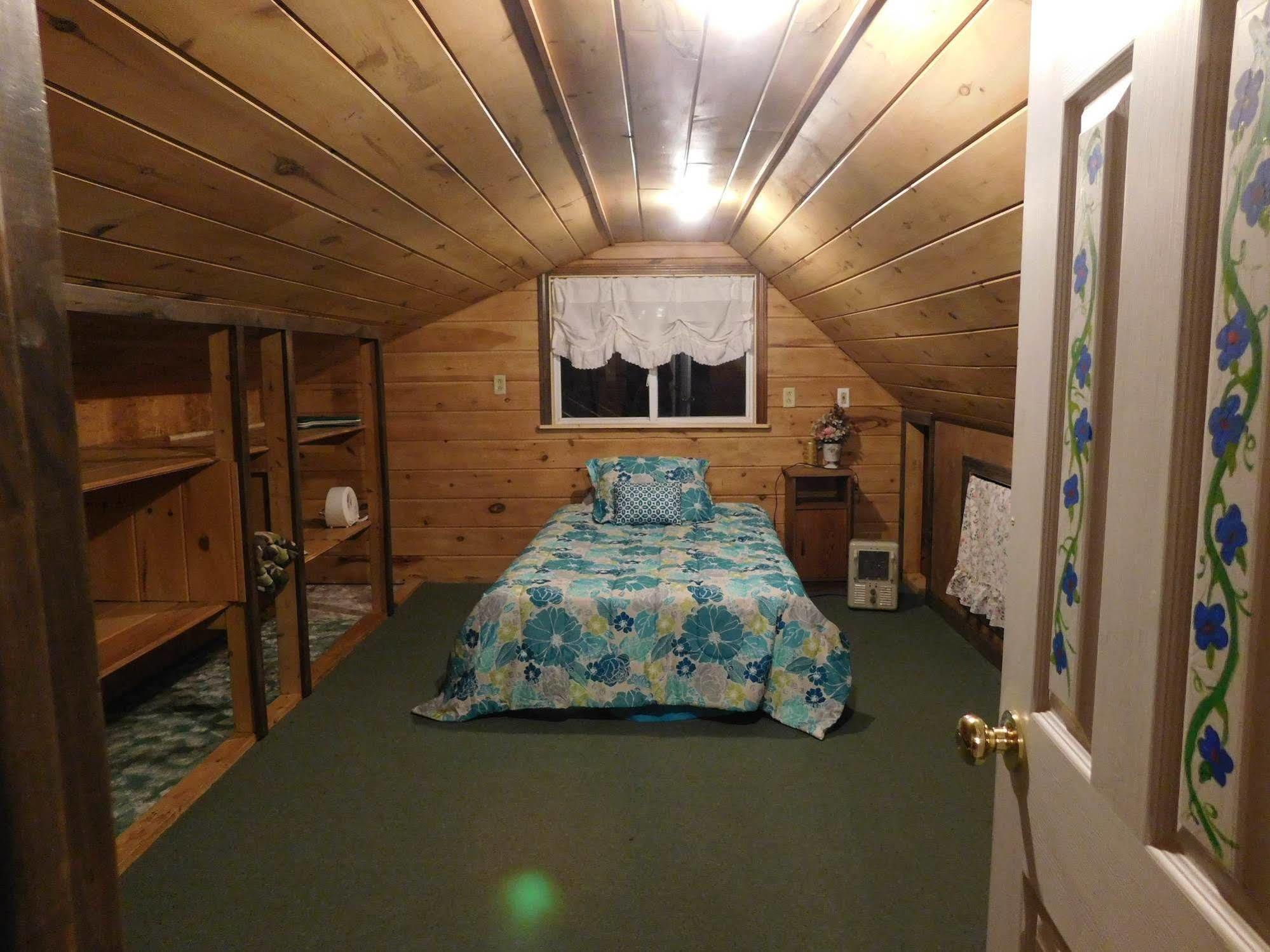 No View Farm Bed & Breakfast Rumford Bagian luar foto