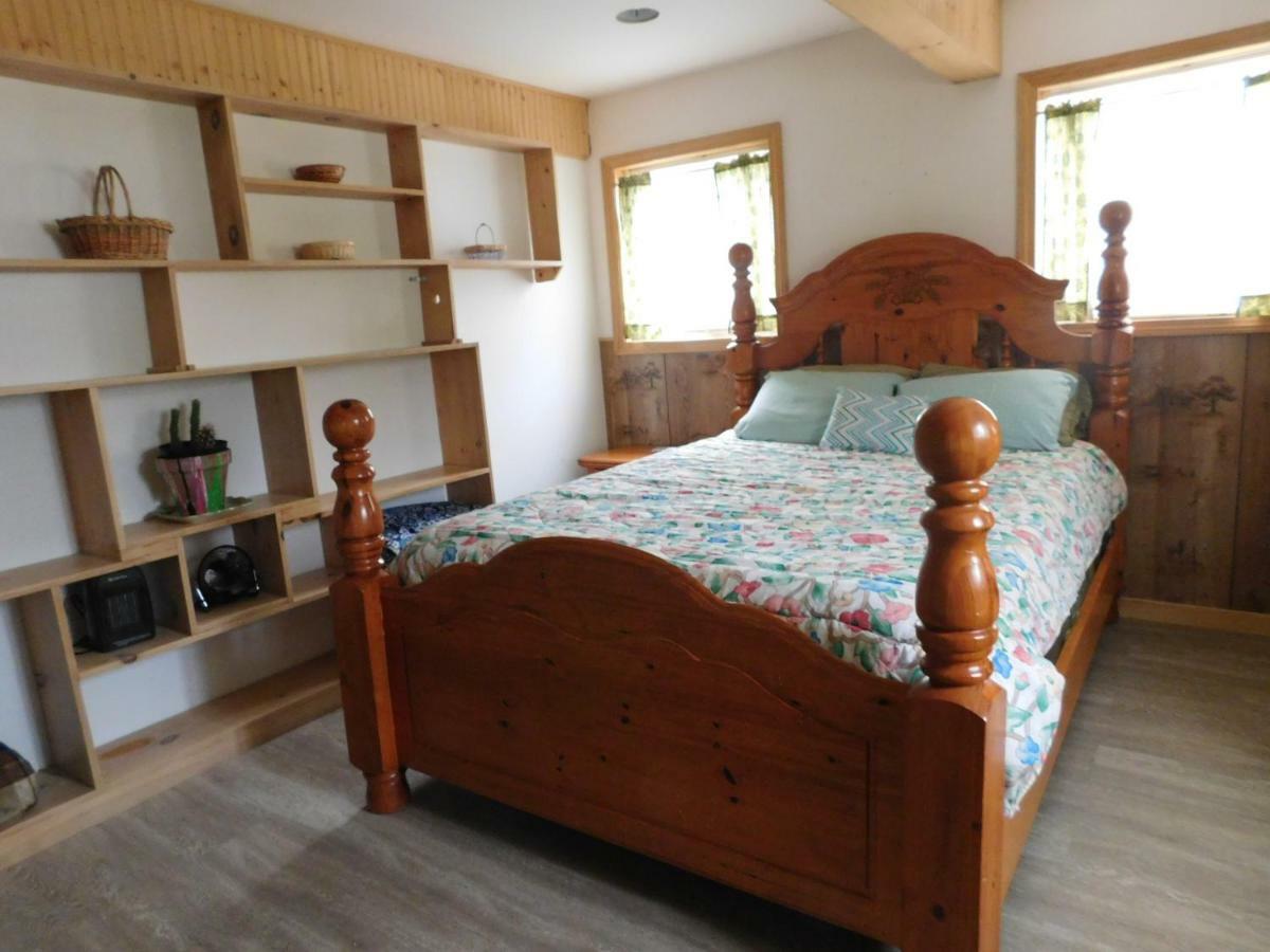 No View Farm Bed & Breakfast Rumford Bagian luar foto